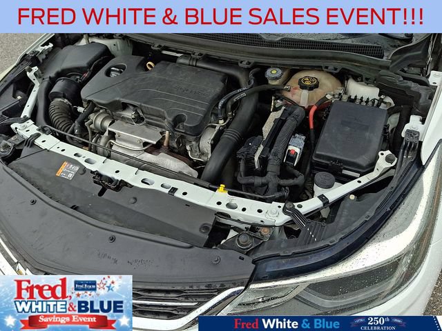 Used 2018 Chevrolet Cruze Premier FWD image 29