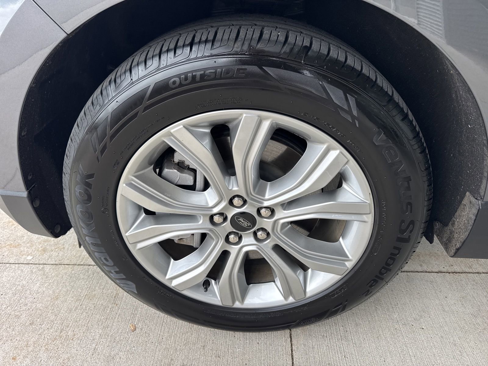 Certified 2023 Ford Edge Titanium AWD/4WD image 18