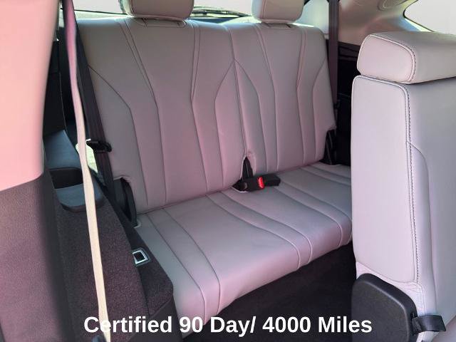 Used 2025 Acura MDX SH-AWD w/ Technology Package image 9