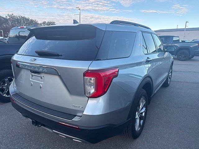 Certified 2023 Ford Explorer XLT w/ Equipment Group 202A AWD/4WD image 13