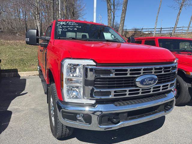 Certified 2025 Ford F350 XLT AWD/4WD image 6