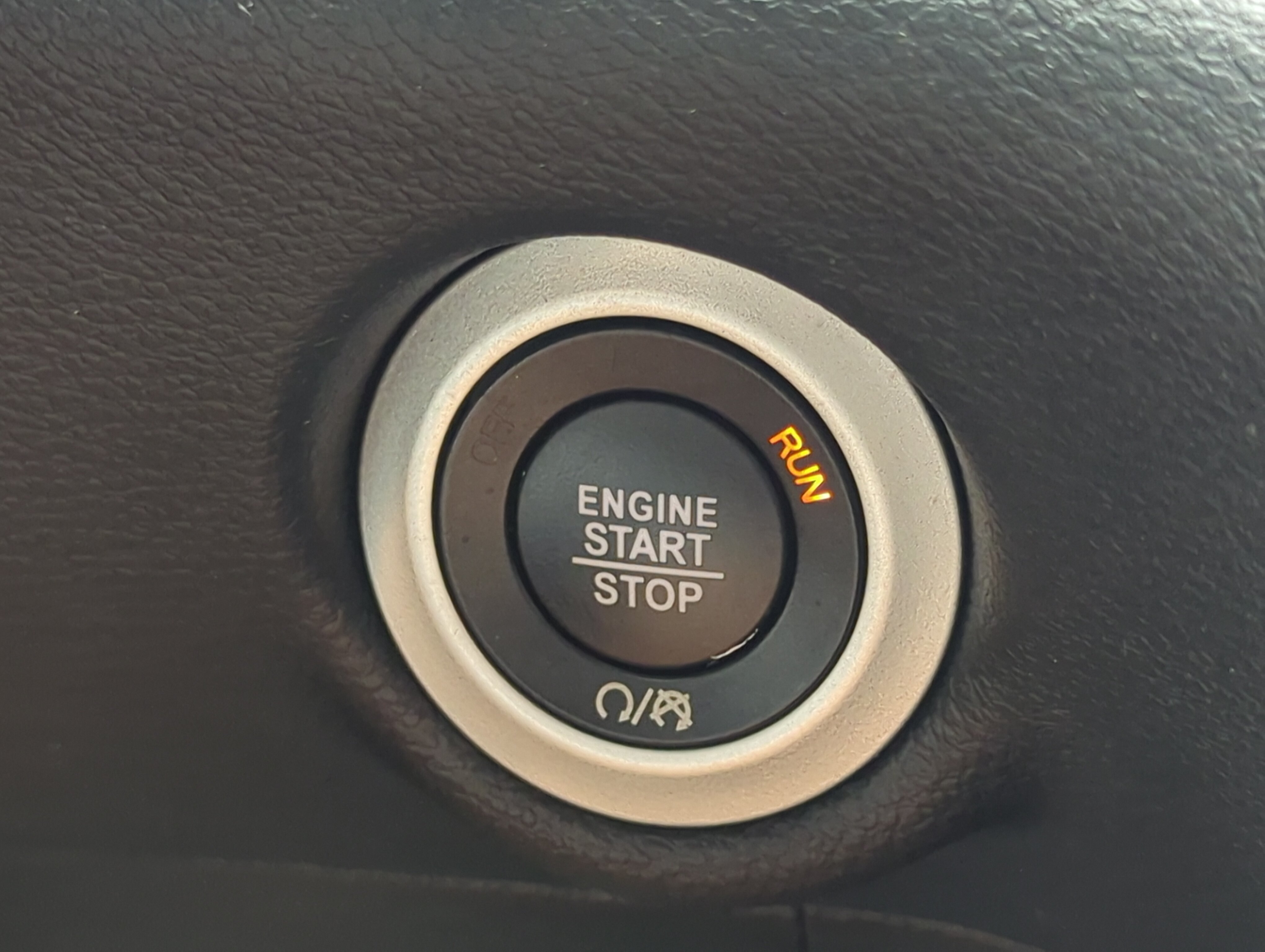 Used 2019 Chrysler Pacifica Touring Plus w/ S Appearance Package FWD image 24