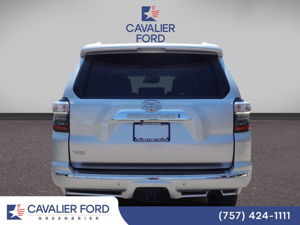 Used 2023 Toyota 4Runner Limited AWD/4WD image 3