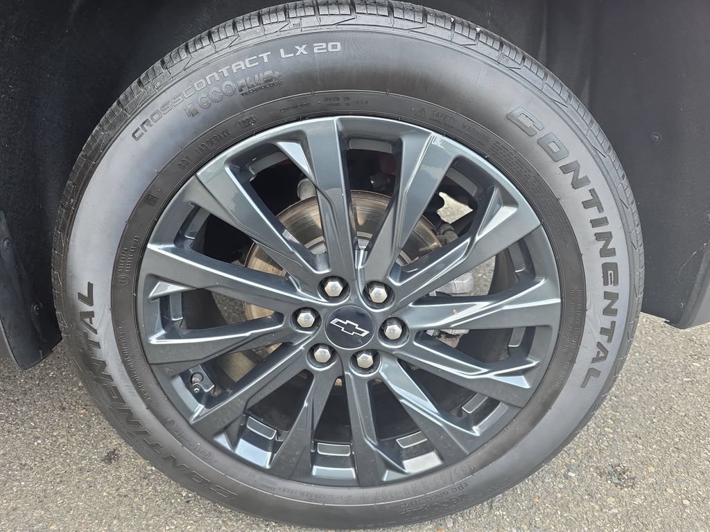 Used 2023 Chevrolet Traverse RS FWD image 14