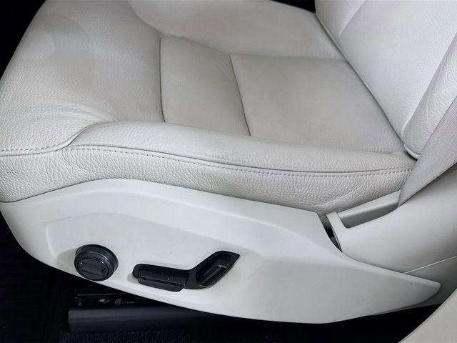 Used 2023 Volvo XC90 B6 Plus w/ Protection Package Premier image 23