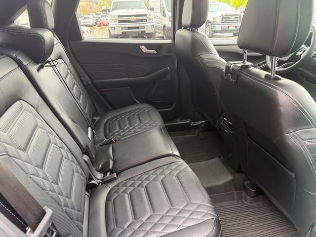 Certified 2023 Ford Escape Platinum w/ Premium Technology Package image 19