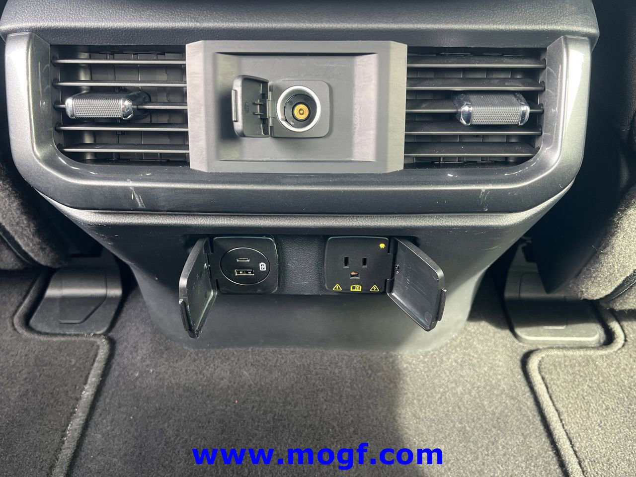 Certified 2023 Ford F150 XLT w/ Equipment Group 302A High image 27