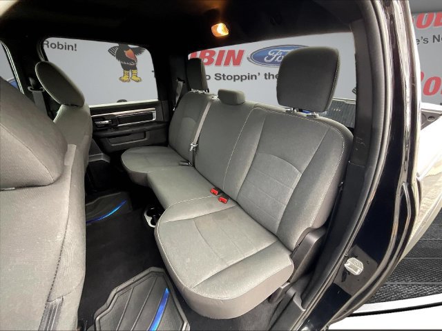 Used 2024 RAM 1500 Warlock AWD/4WD image 22
