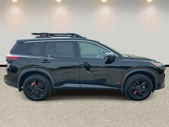 Used 2025 Nissan Rogue SV AWD/4WD image 4