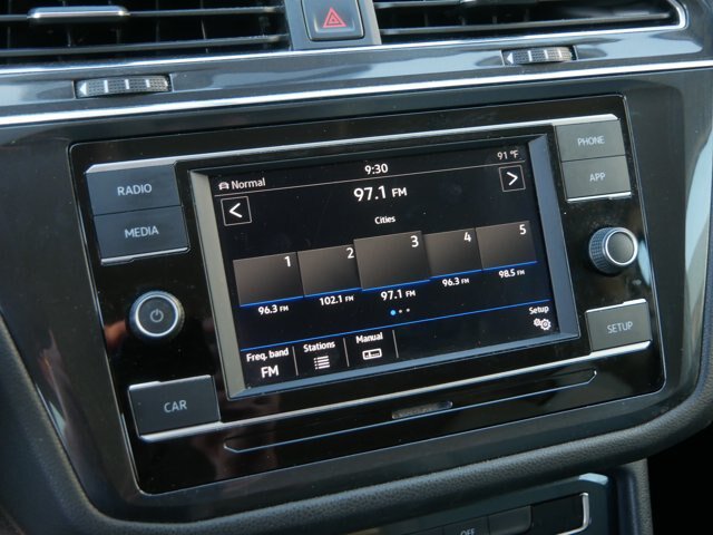 Used 2018 Volkswagen Tiguan S AWD/4WD image 26