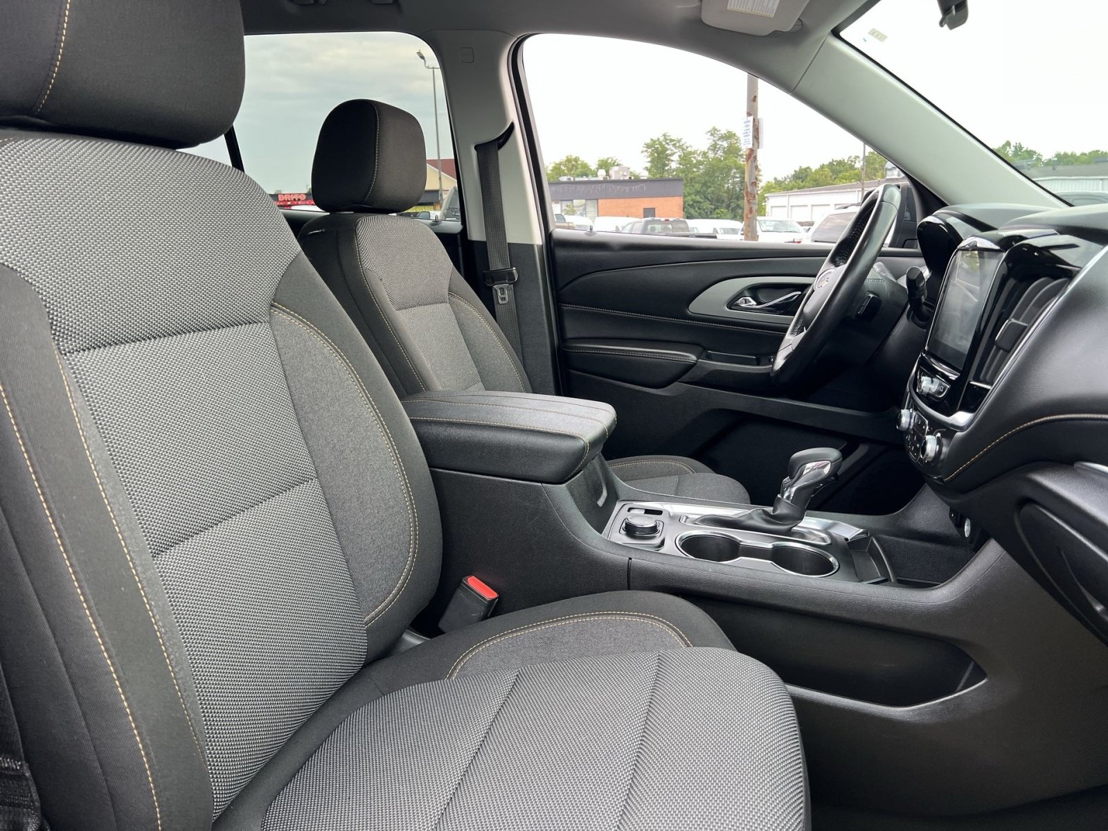 Used 2021 Chevrolet Traverse LT AWD/4WD image 26