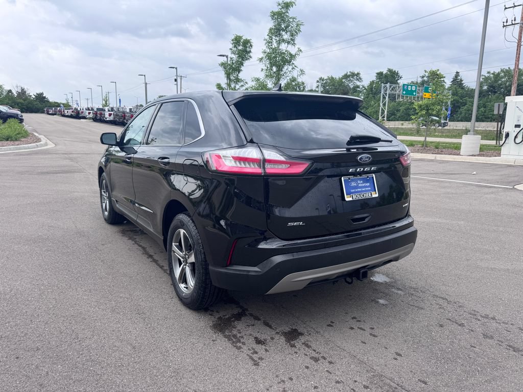 Certified 2024 Ford Edge SEL w/ Convenience Package AWD/4WD image 4