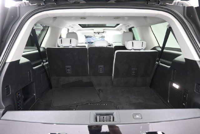 Certified 2025 Ford Expedition Max Platinum w/ Driver's Package AWD/4WD image 24