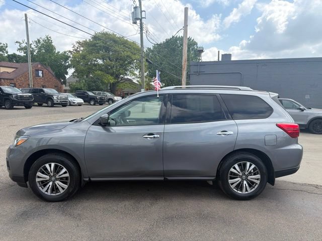 Used 2019 Nissan Pathfinder S AWD/4WD image 4