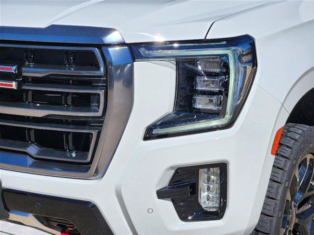 Used 2024 GMC Yukon AT4 w/ Technology Package AWD/4WD image 7