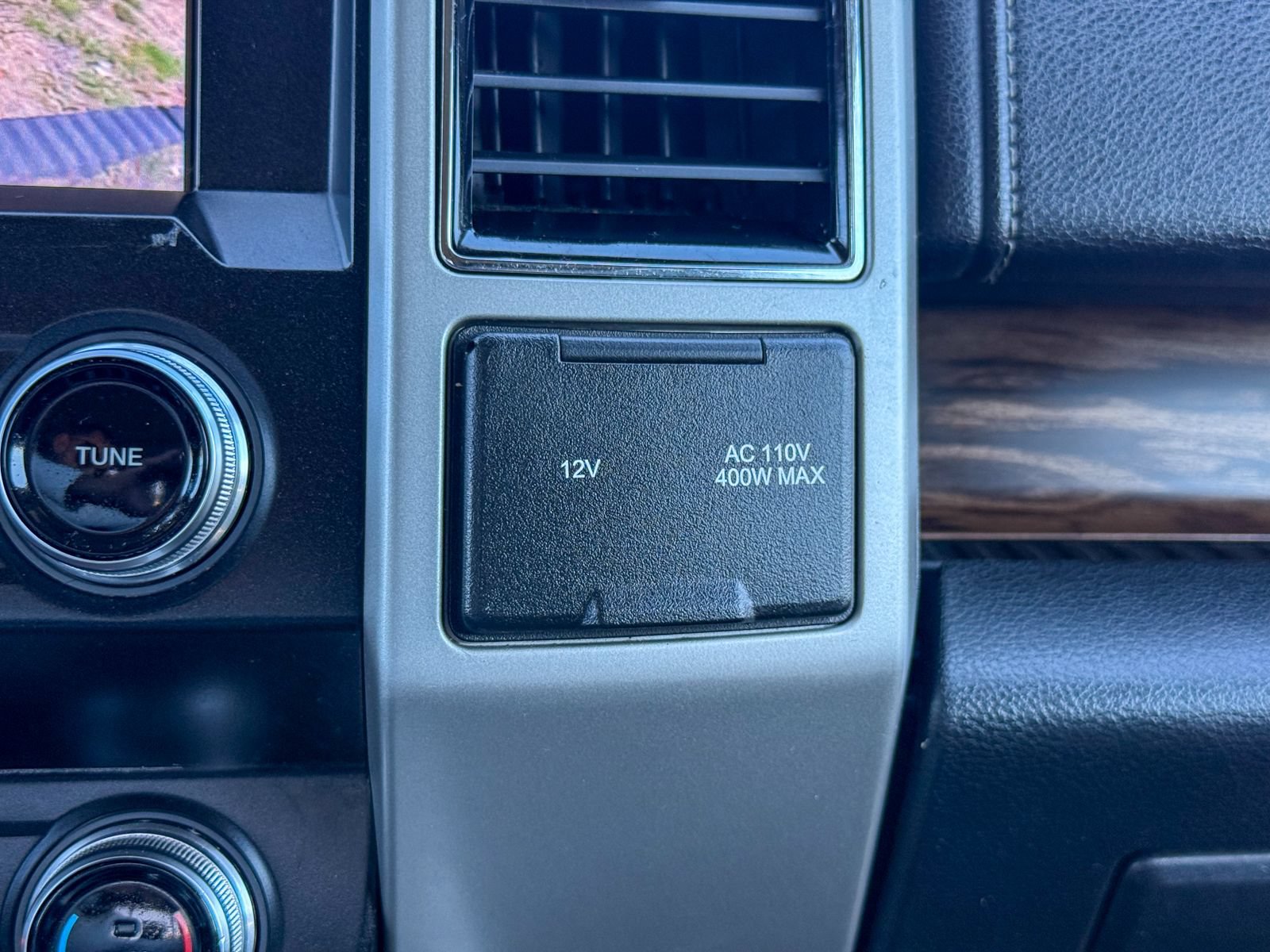 Certified 2020 Ford F150 Lariat w/ Equipment Group 502A Luxury AWD/4WD image 26