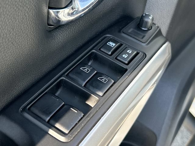 Used 2024 Nissan Titan SV w/ Accessory Utility Package AWD/4WD image 22