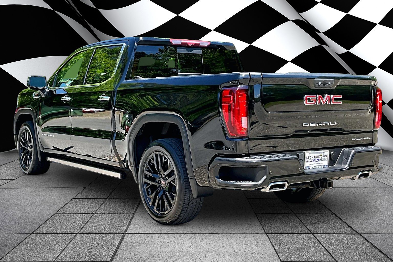 Used 2023 GMC Sierra 1500 Denali w/ Technology Package AWD/4WD image 12