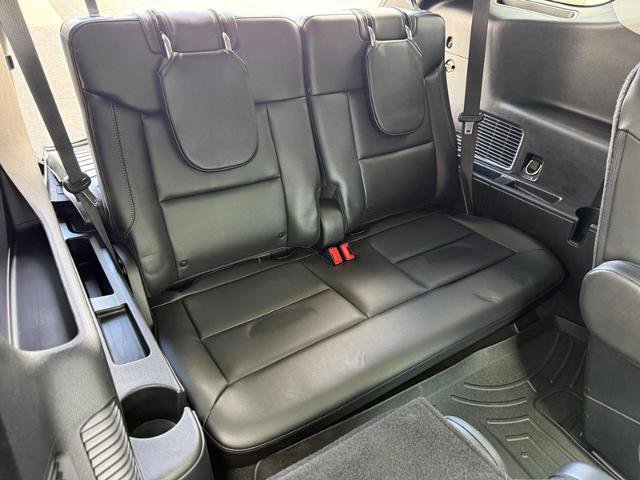 Certified 2022 Ford Explorer XLT w/ Equipment Group 202A AWD/4WD image 9
