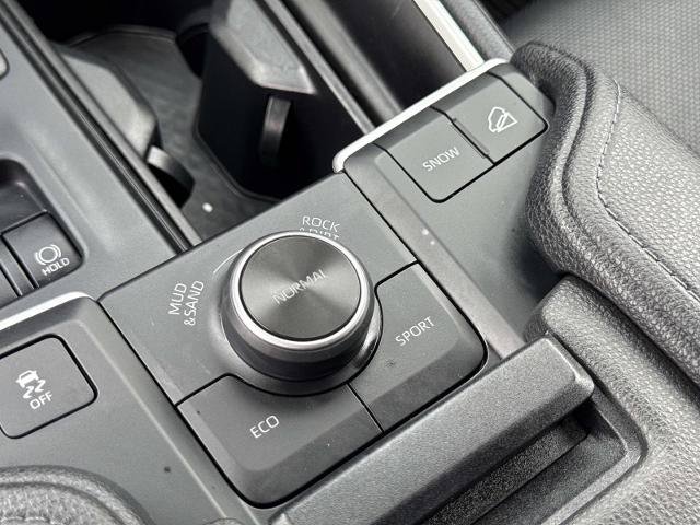 Used 2025 Toyota Grand Highlander AWD image 31
