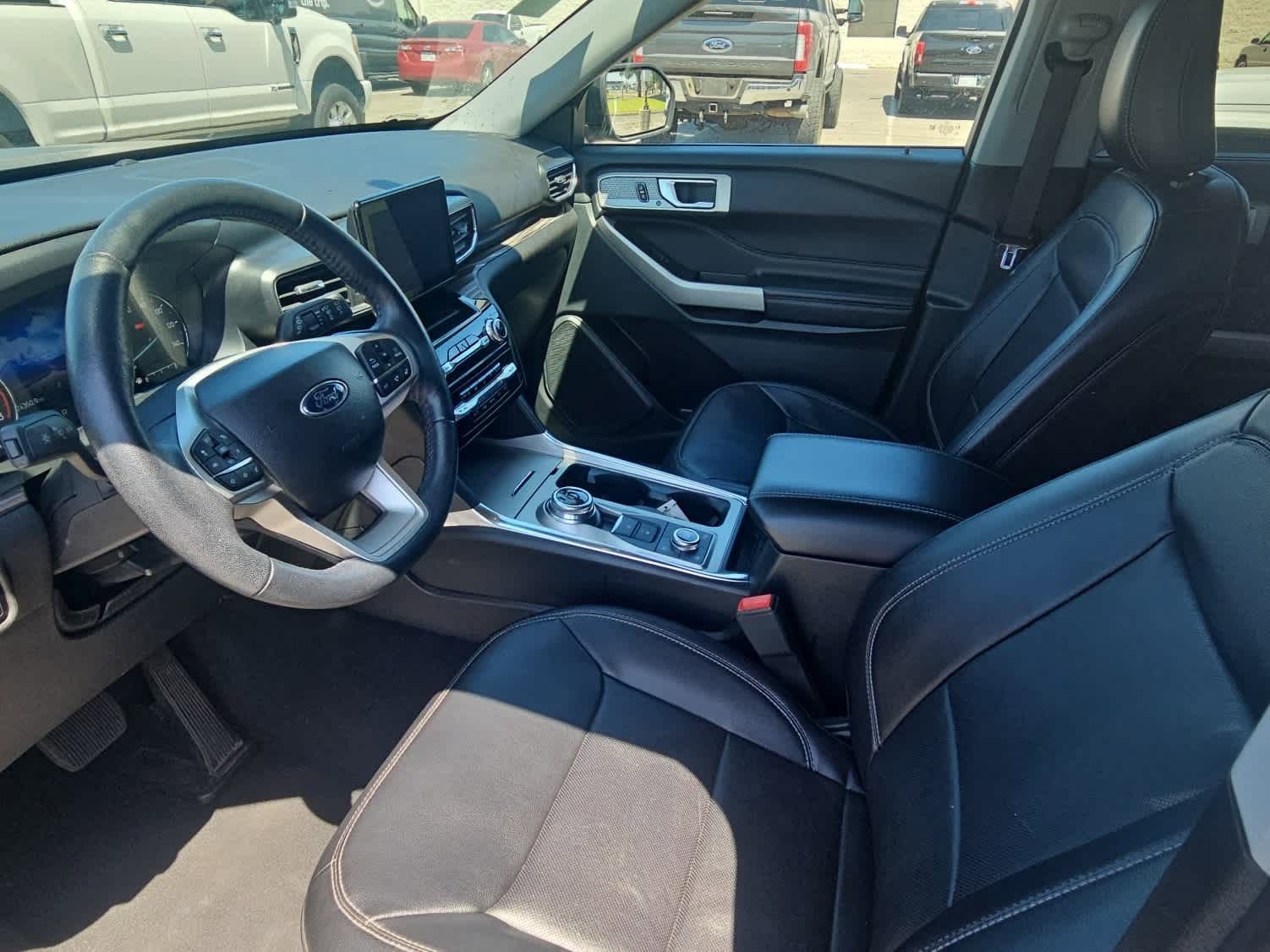 Certified 2023 Ford Explorer Limited AWD/4WD image 15