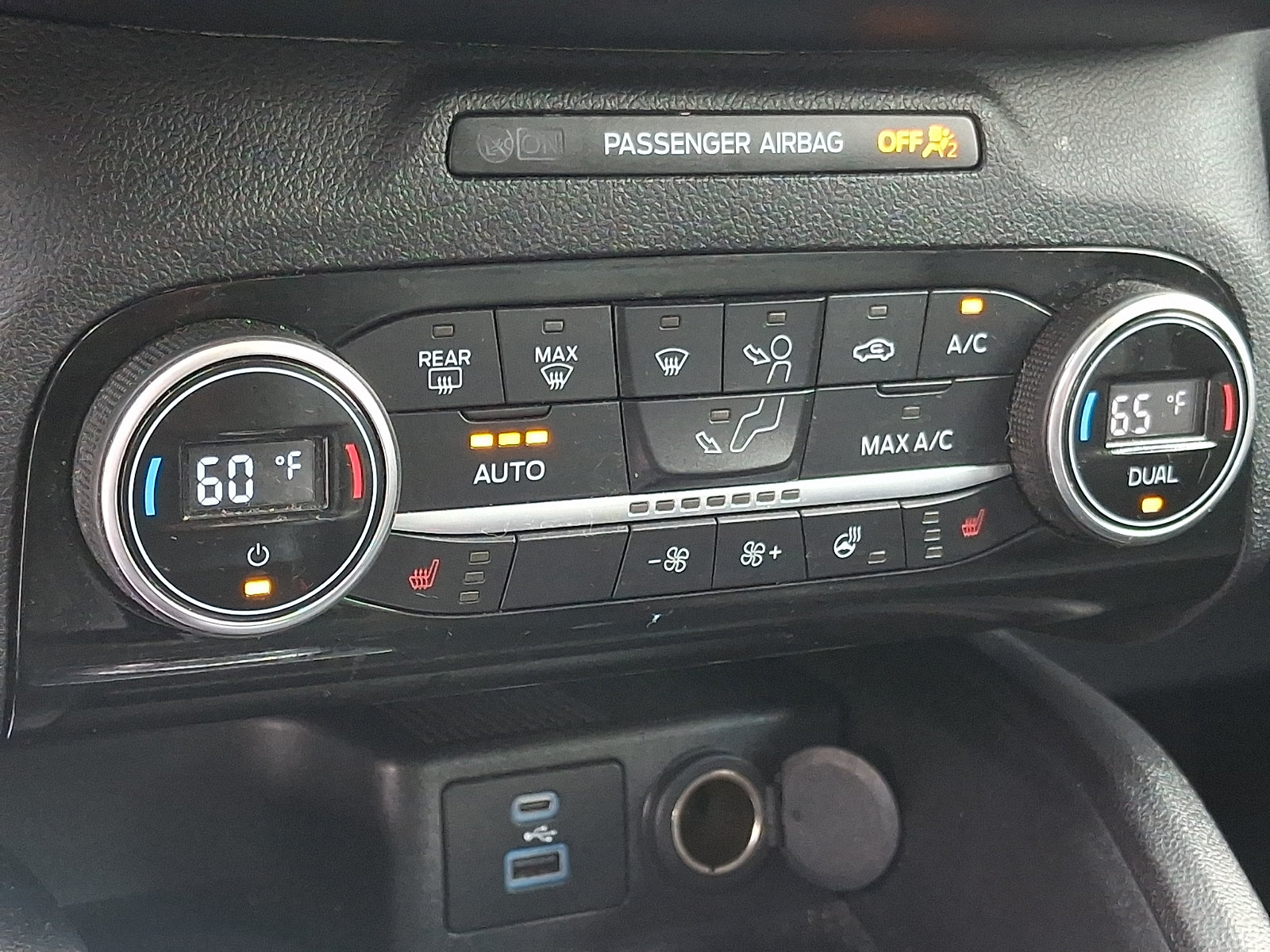 Certified 2021 Ford Escape SEL FWD image 16