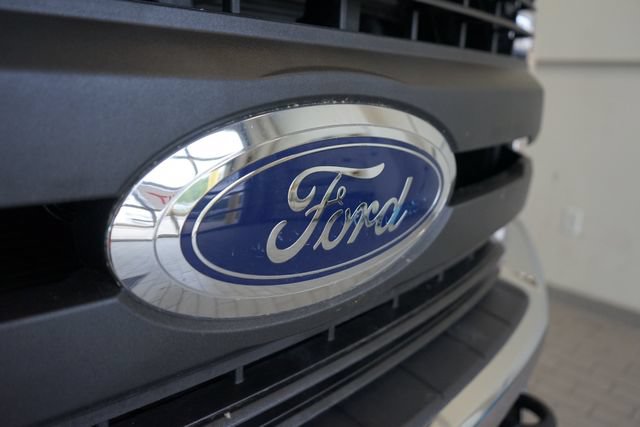 Certified 2019 Ford F250 XL w/ XL Value Package AWD/4WD image 19
