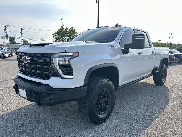 Used 2025 Chevrolet Silverado 2500 ZR2 w/ ZR2 Bison Edition AWD/4WD image 8