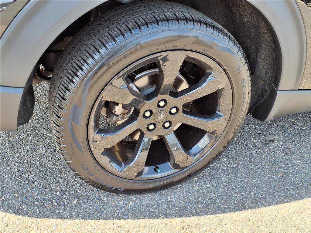 Certified 2023 Ford Explorer ST-Line w/ Class IV Trailer Tow Package image 22