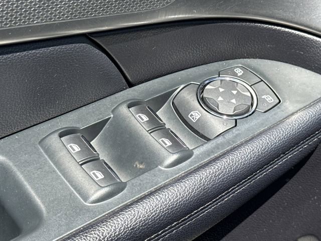 Certified 2018 Ford Explorer XLT w/ Equipment Group 202A FWD image 30