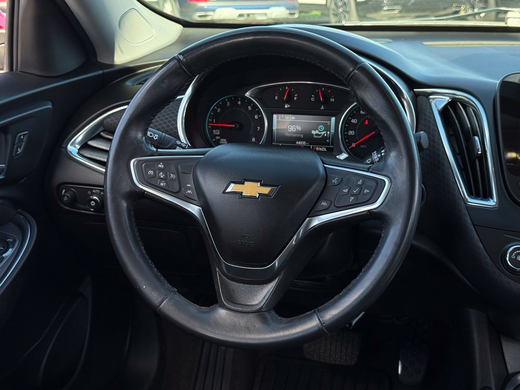 Used 2018 Chevrolet Malibu LT w/ Driver Confidence Package FWD image 6