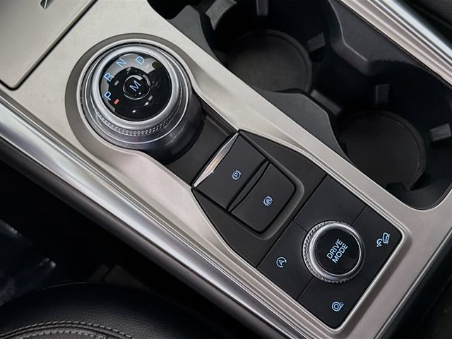 Certified 2020 Ford Explorer XLT w/ Equipment Group 202A AWD/4WD image 17