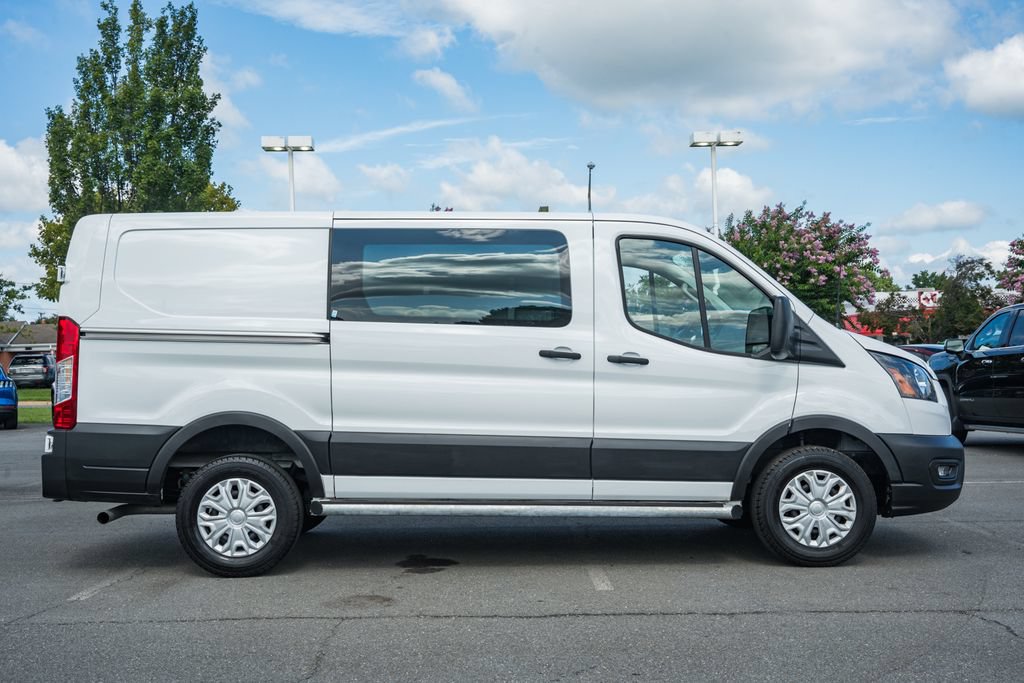 Certified 2025 Ford Transit 250 Low Roof w/ Exterior Upgrade Package RWD image 4