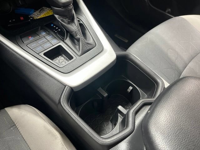 Used 2022 Toyota RAV4 XLE AWD/4WD image 45
