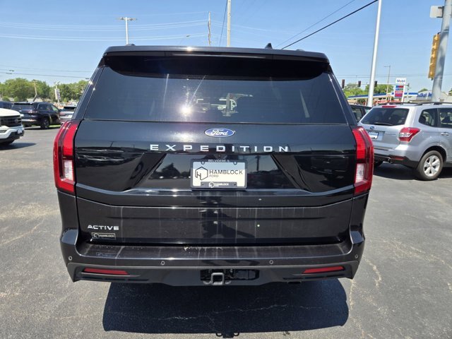 Certified 2025 Ford Expedition Active AWD/4WD image 6