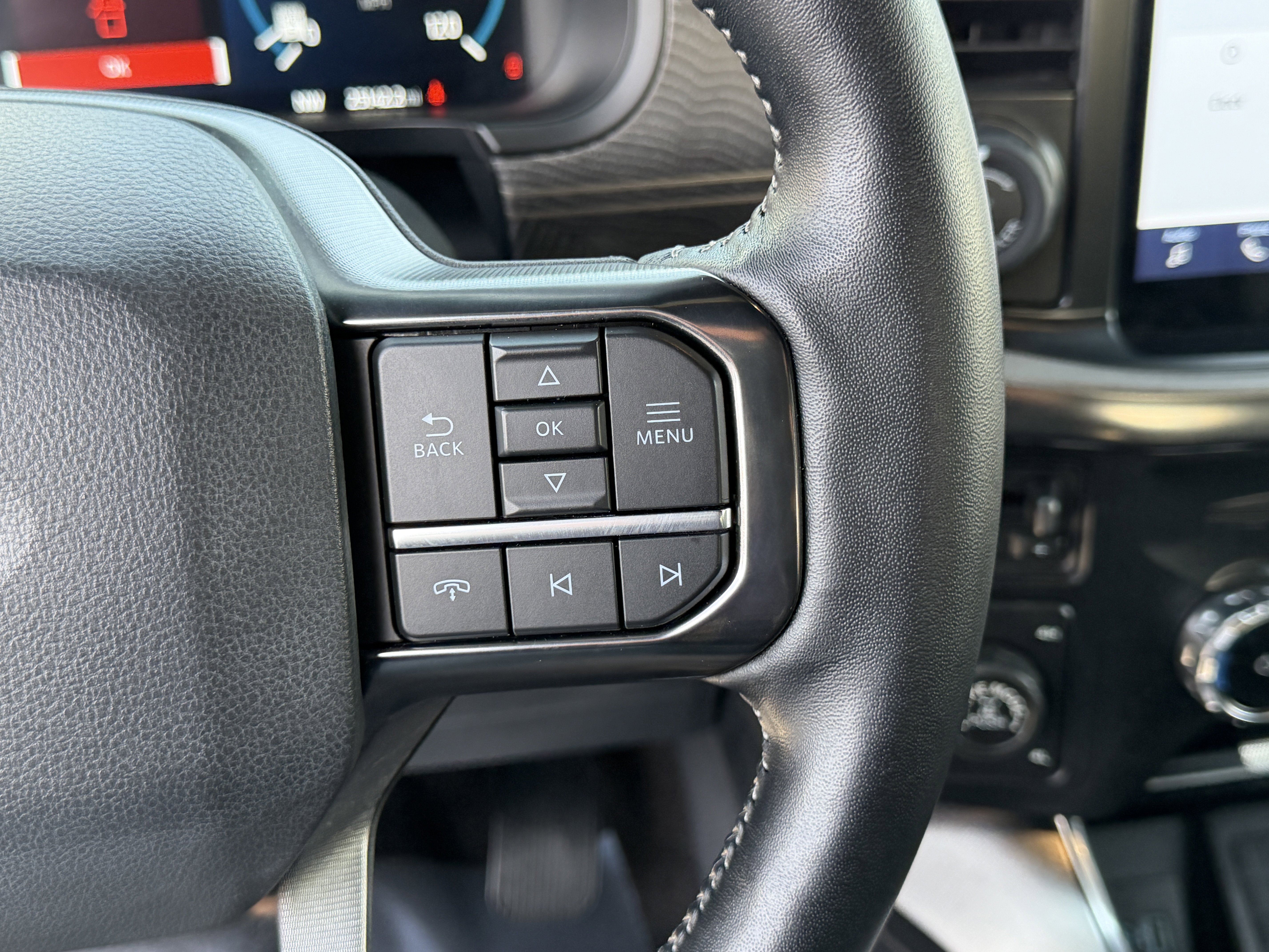 Certified 2022 Ford F150 Platinum w/ Max Trailer Tow Package image 17