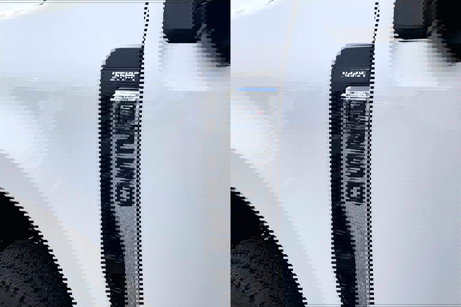 Certified 2024 Ford F250 Lariat w/ Lariat Ultimate Package image 8