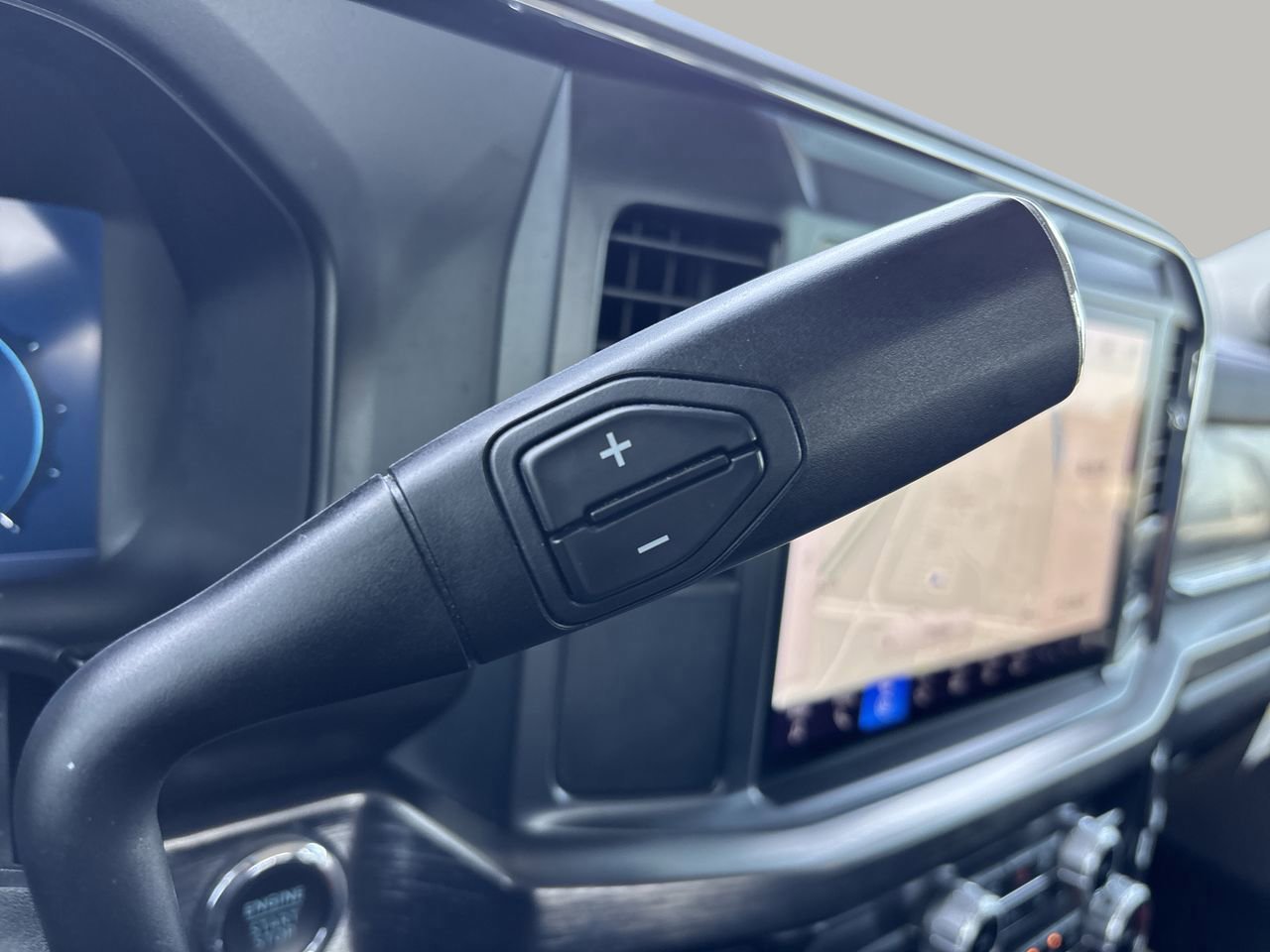 Certified 2025 Ford F450 Lariat image 32