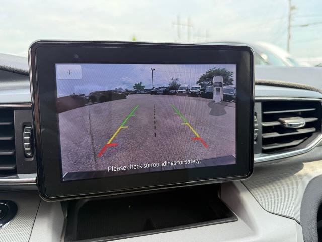 Certified 2023 Ford Explorer XLT w/ Equipment Group 202A AWD/4WD image 14
