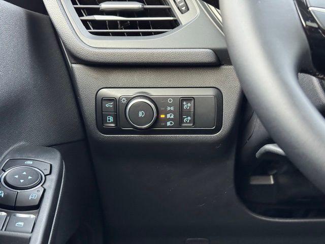 Certified 2025 Ford Escape SE image 37