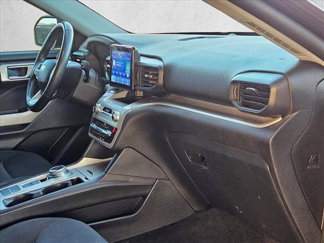 Certified 2023 Ford Explorer XLT RWD image 14
