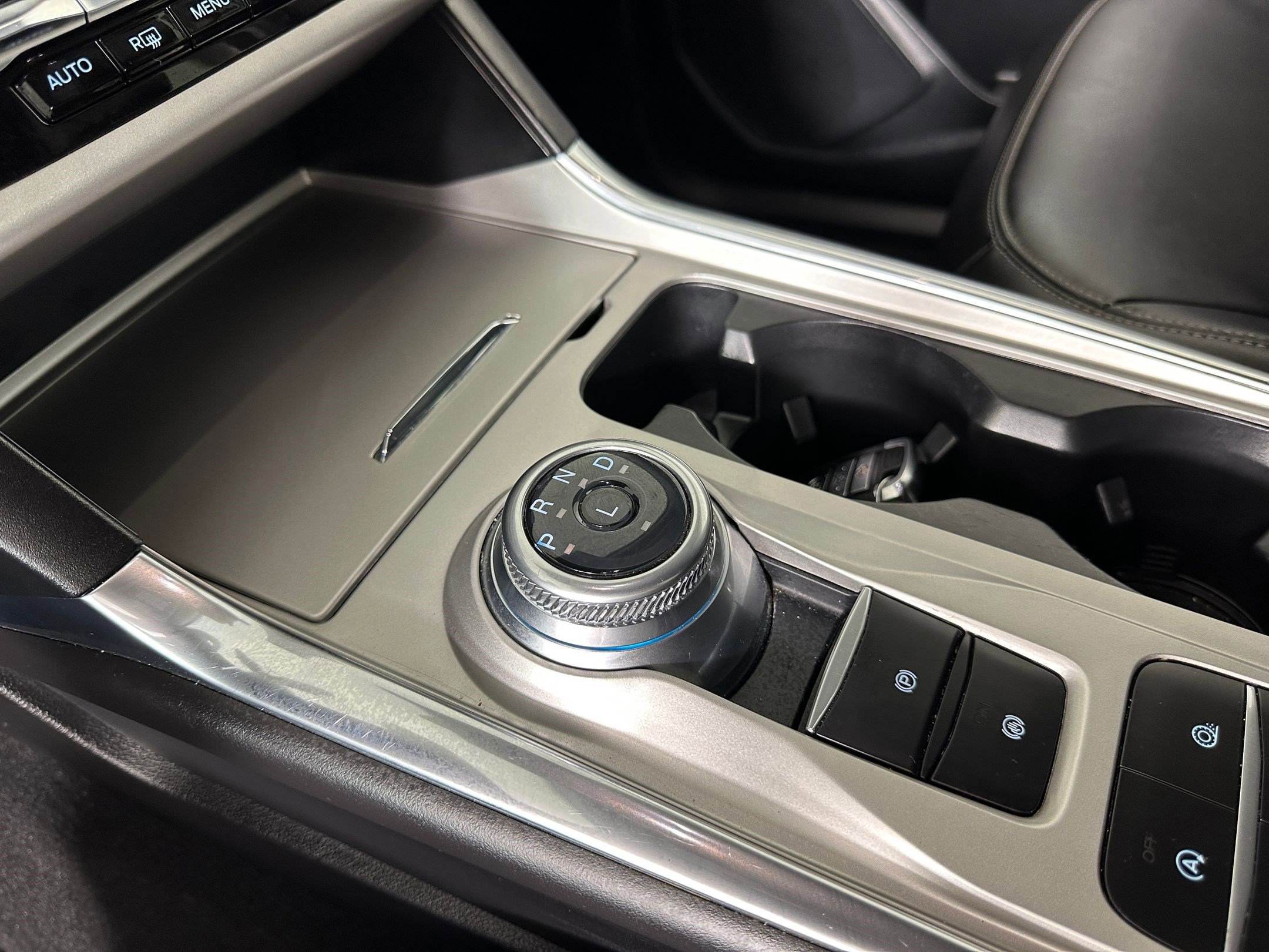 Certified 2024 Ford Explorer XLT w/ Equipment Group 202A image 17