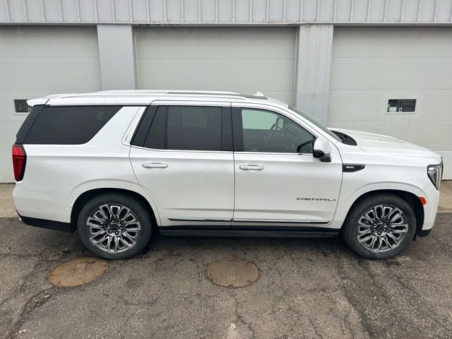 Used 2023 GMC Yukon Denali Ultimate image 2