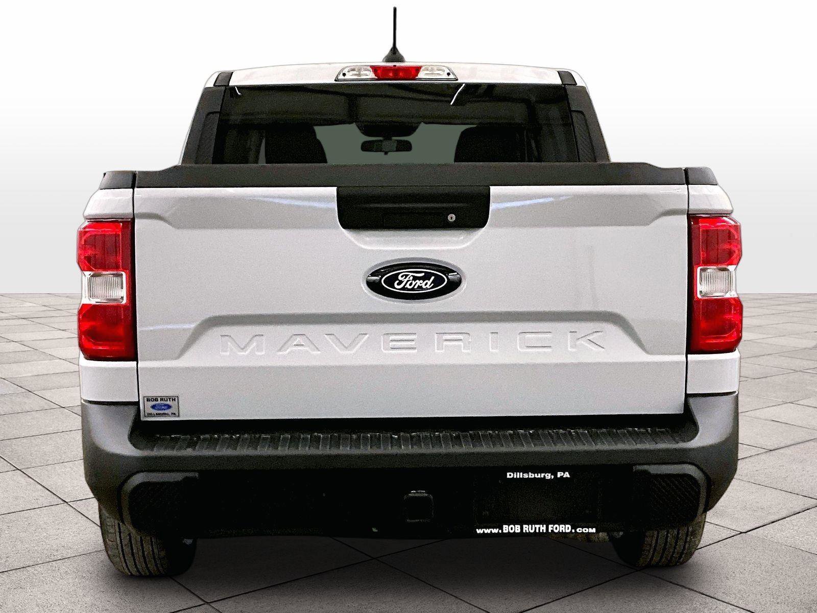 Certified 2025 Ford Maverick XLT w/ XLT Luxury Package FWD image 4