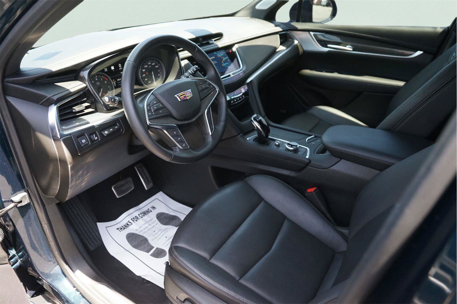 Used 2025 Cadillac XT5 Sportv w/ Technology Package AWD/4WD image 8