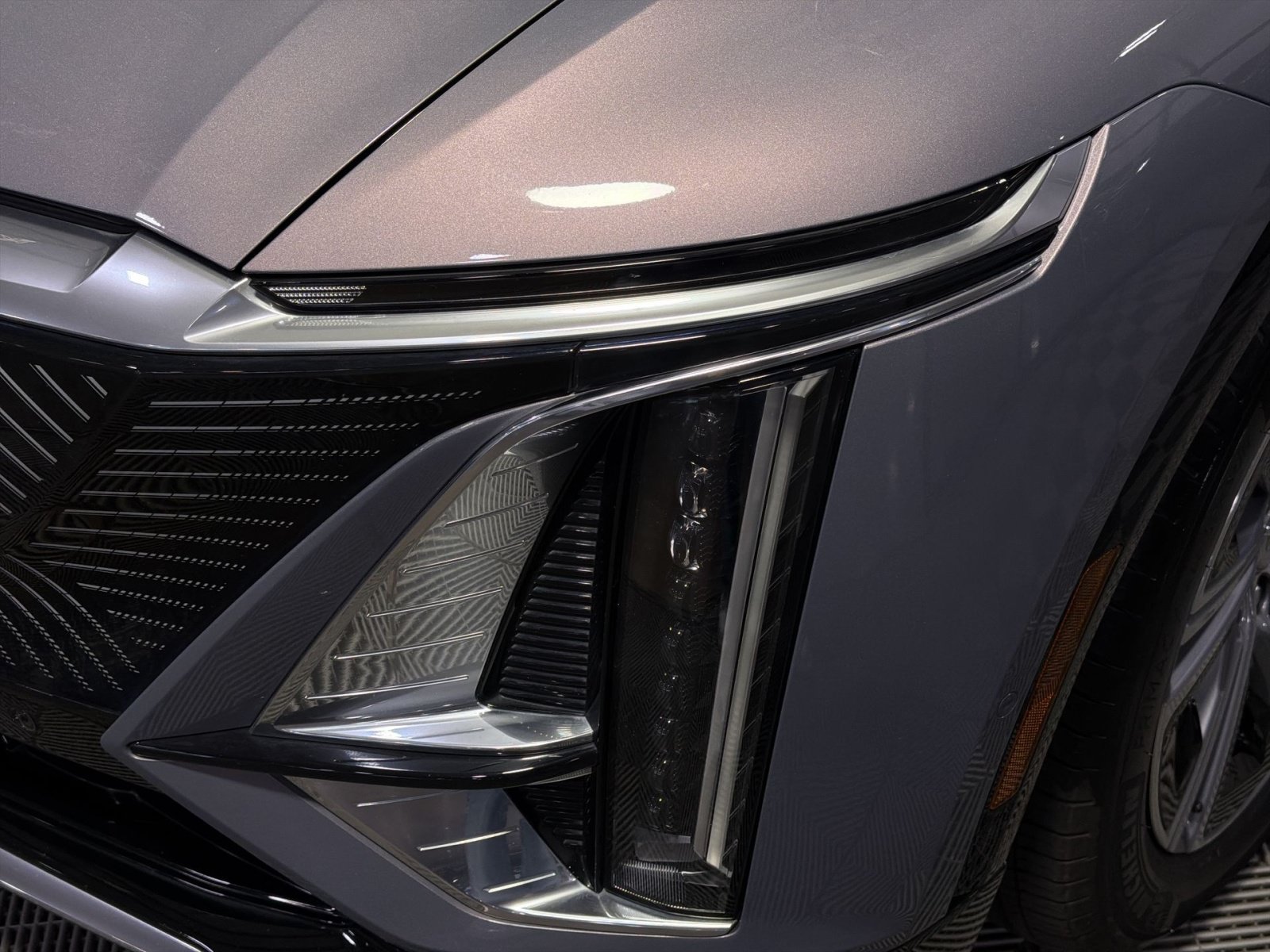 Used 2024 Cadillac Lyriq Luxury AWD/4WD image 13