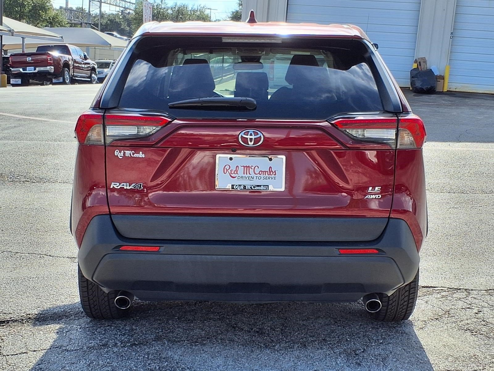 Used 2022 Toyota RAV4 LE AWD/4WD image 7
