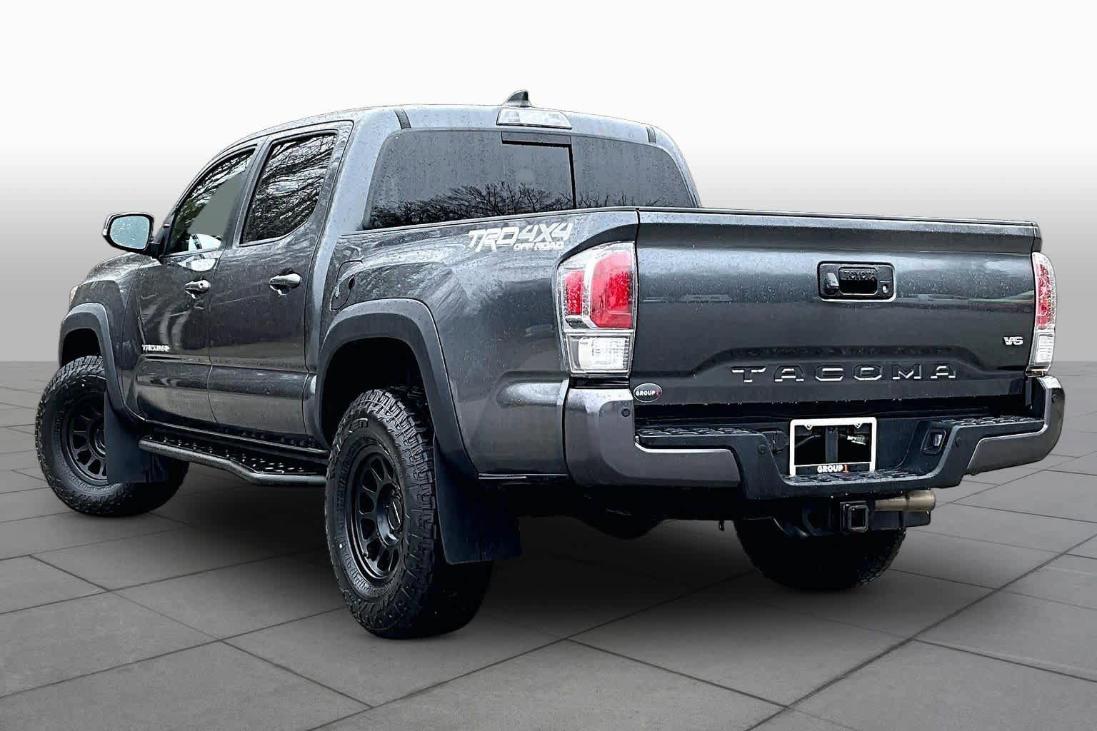 Used 2023 Toyota Tacoma TRD Off-Road w/ TRD Premium Off Road Package AWD/4WD image 12