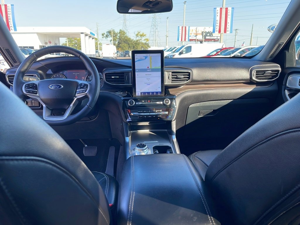 Certified 2023 Ford Explorer Limited w/ Limited Technology Package image 29