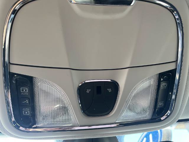 Used 2019 Jeep Cherokee Limited AWD/4WD image 20
